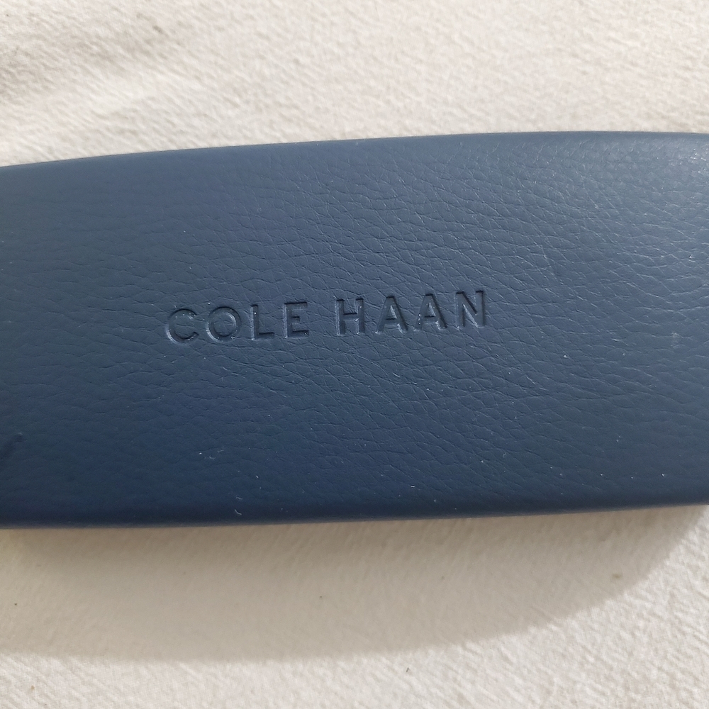 Eye glass case